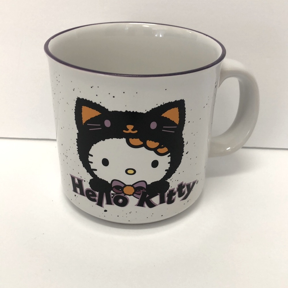 NWOT! Hello Kitty Trick or Treat Costume Mug Halloween Fall Holiday Cute